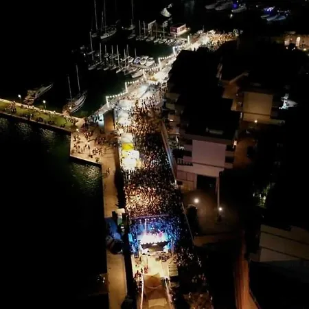Διαμέρισμα La Terrazza Sul Porto